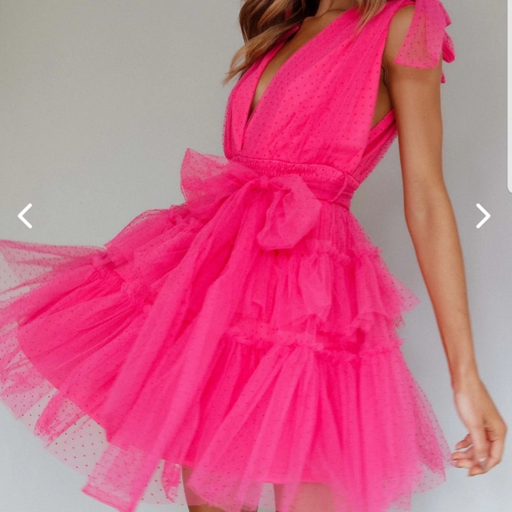Selfie Leslie Lyra Spotted Tulle Mini Dress Hot Pink NWOT